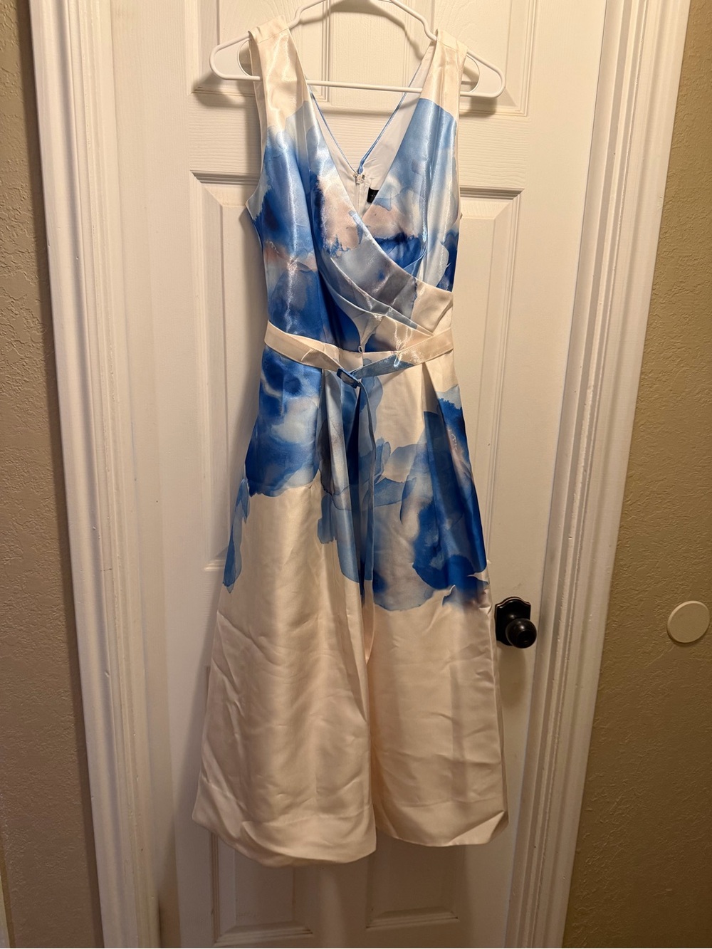 Donna Karan White Midi Dress with Blue Floral Print - Picture 6 of 10